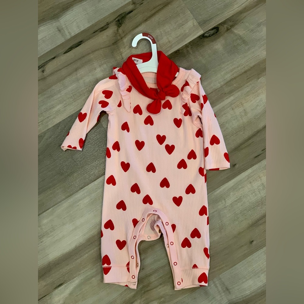 Carter’s 2 piece set
